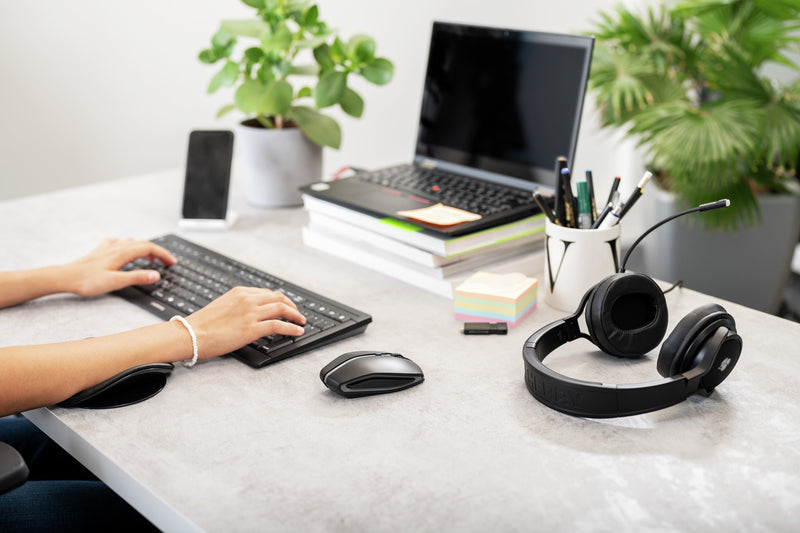 CHERRY GENTIX BT souris Gaming Ambidextre Bluetooth Optique 2000 DPI