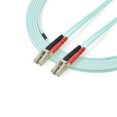 StarTech.com Câble Fibre Optique Multimode de 5m LC/UPC à LC/UPC OM3, Fibre Zipcord Full Duplex 50/125µm, Réseaux 100G, LOMMF/VCSEL, <0.3dB Faible Perte d'Insertion, Cordon Patch Fibre LSZH