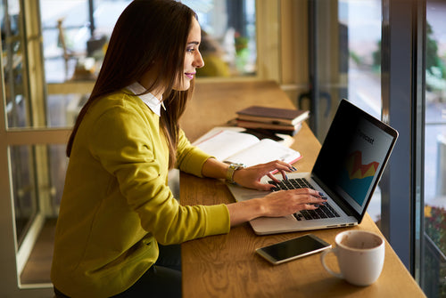 3M Filtre de confidentialité de l'écran lumineux pour ordinateur portable plein écran 13.3 po (337 mm), 16:9, BP133W9E