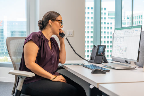 HP Poly Téléphone multimédia professionnel Poly CCX 505 pour Microsoft Teams et compatible PoE