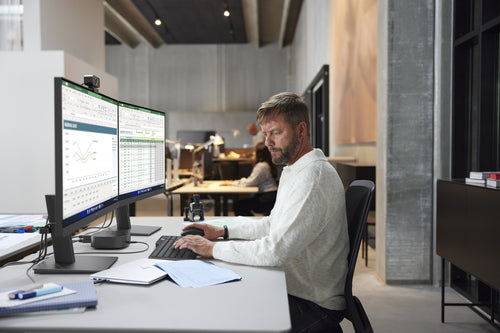 HP Series 3 Pro 27 inch FHD Monitor - 327ph