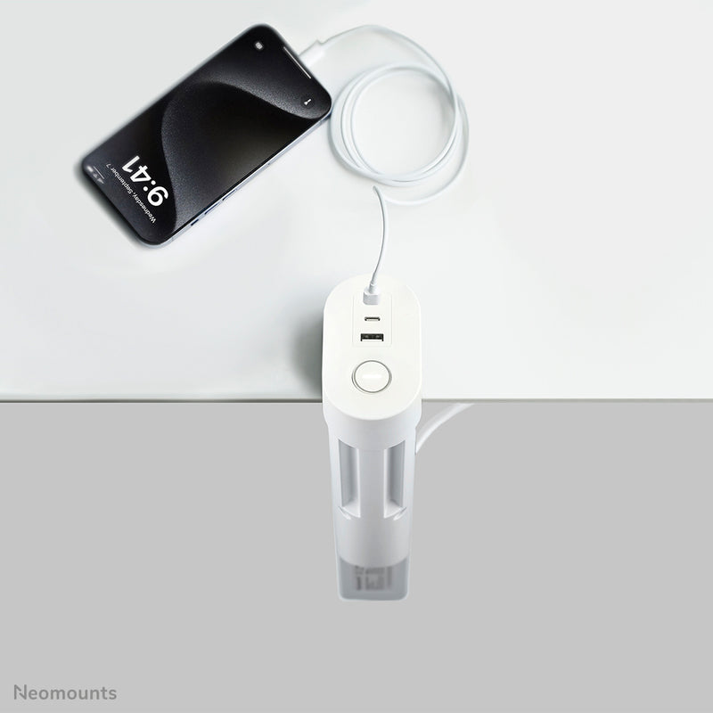 Neomounts DS22-840WH6 Multiprise de bureau avec pince et ports USB-C et USB-A - charge rapide