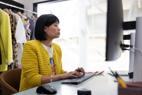 HP Ensemble clavier et souris sans fil rechargeables multi-appareils 720