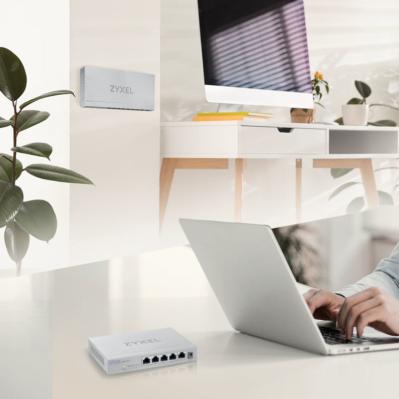 Zyxel MG-105 Non-géré 2.5G Ethernet (100/1000/2500) Acier