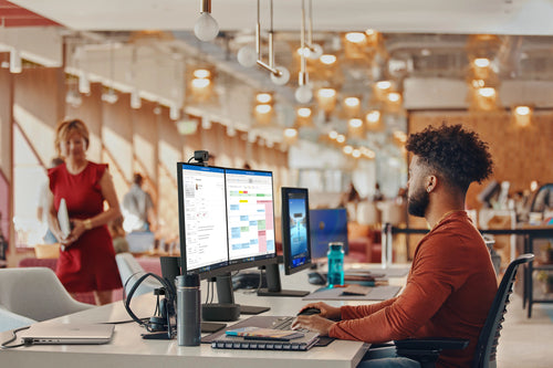 HP Series 3 Pro 23.8 inch FHD Monitor - 324ph écran plat de PC 60,5 cm (23.8") 1920 x 1080 pixels Full HD LCD Noir